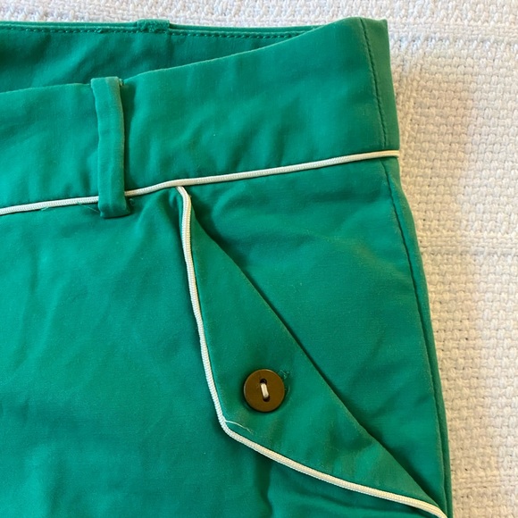 Anthropologie Green Bermudan shorts - Picture 3 of 7
